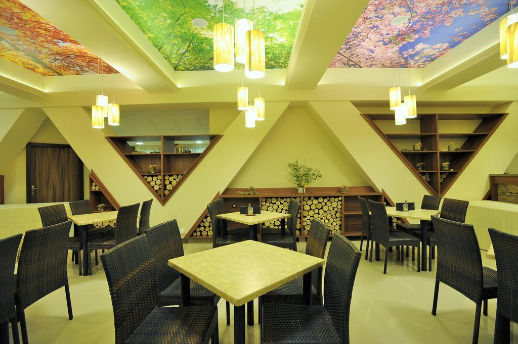 Park Hotel Gyula Exterior photo